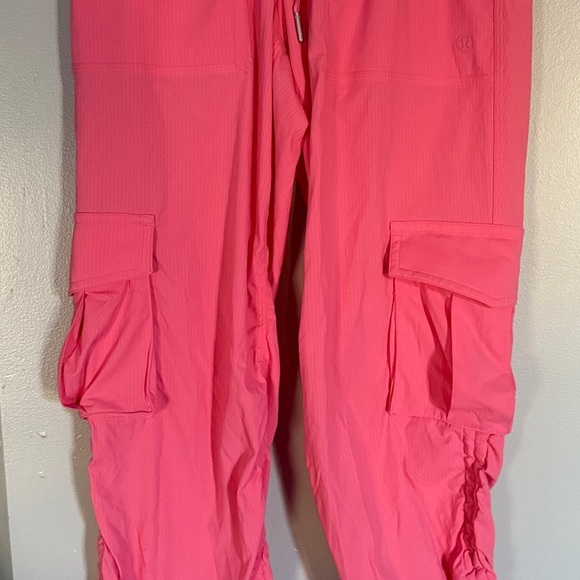 Lululemon Dance Studio Relaxed Fit Mid - Rise Cargo Pant - Picture 2 of 9